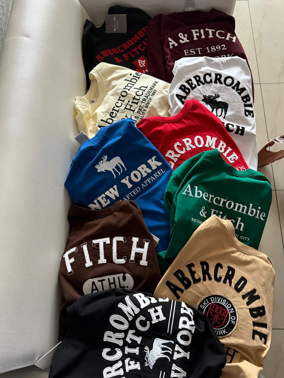 ABERCROMBIE & FITCH