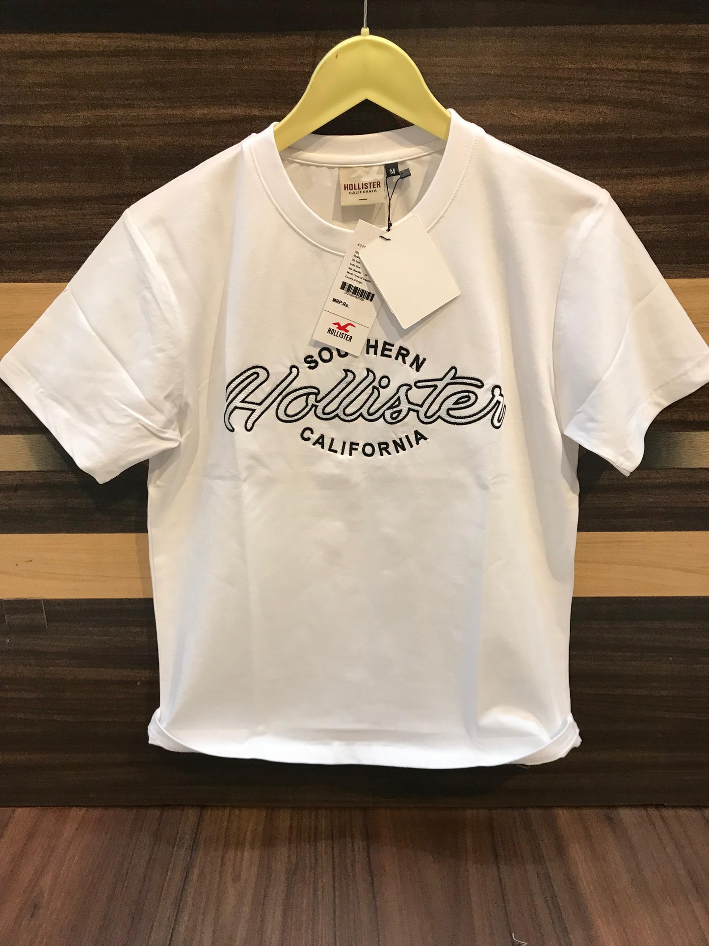 Hollister T-shirt